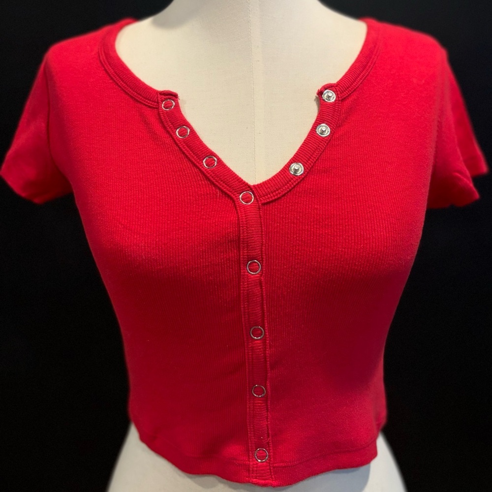 PacSun red crop top